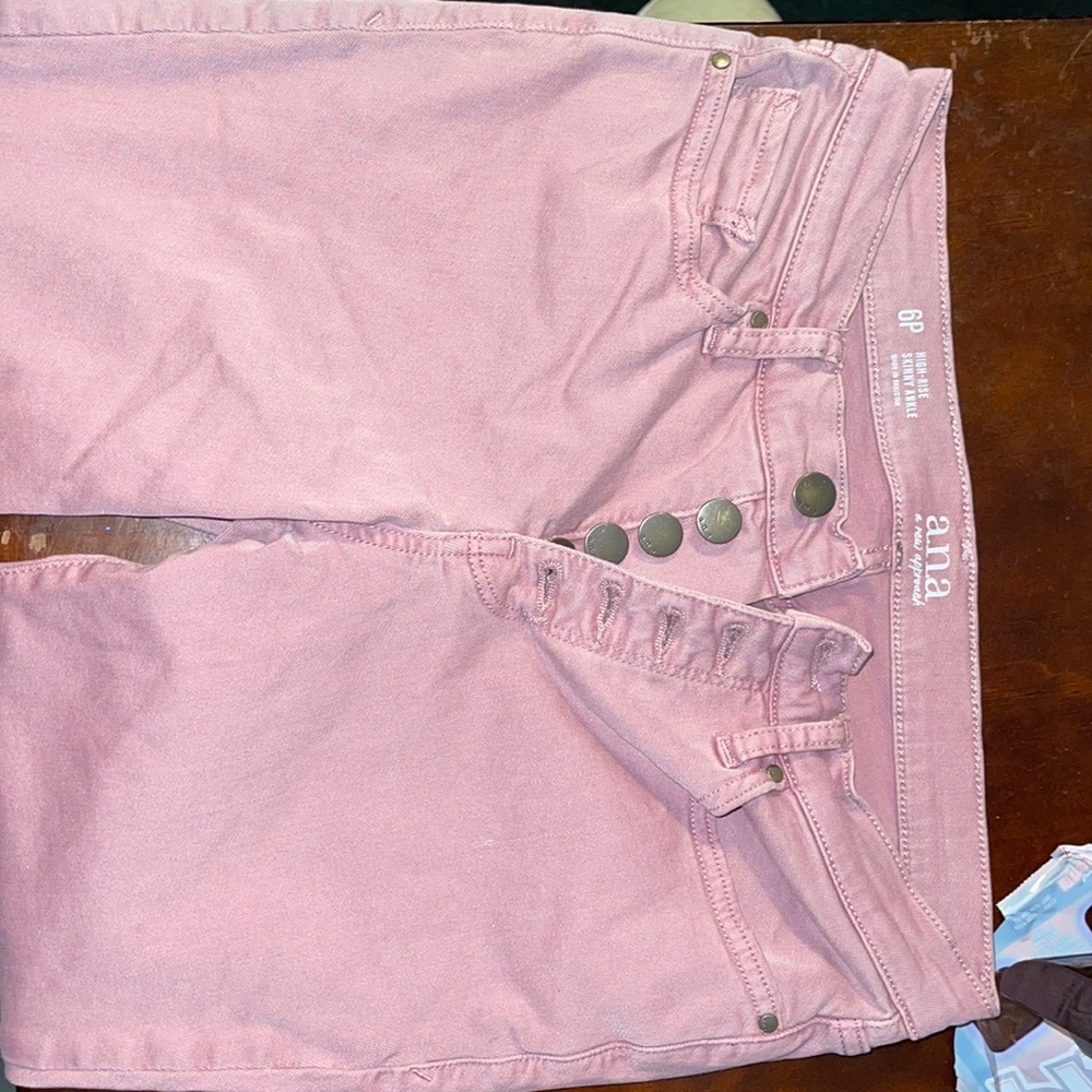 Womens high rise, skinny